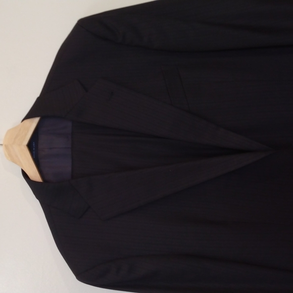 Loro Piana - Joseph Abboud Black Hairline Stripe Suit 42R * - Picture 2 of 14